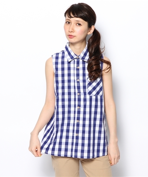 BEAMS BOY（ビームスボーイ）の「BEAMS BOY / ギンガム Aライン ノースリーブ シャツ（シャツ/ブラウス・レディース・ブルー/ネイビー・ONE SIZE）」の2枚目の写真