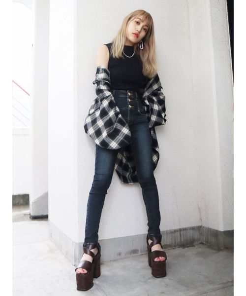 EMODA(エモダ)の「ボーイズフランネルシャツ(シャツ/ブラウス・レディース・ホワイト/ベージュ/ブラウン/グレー・FREE)」の15枚目の写真