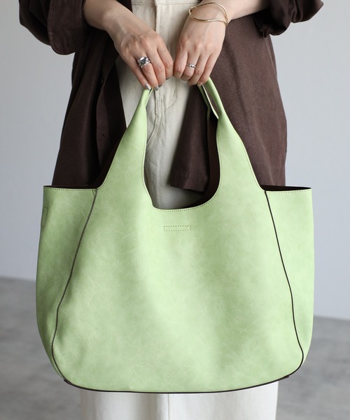 GUSCIO(グッシオ)の「【グッシオベーシック】3WAYトートバッグ×ショルダー ショルダーバッグ付(トートバッグ・レディース・ブラック/ネイビー/レッド/イエロー/オレンジ/アイボリー/ダークグレー/ラベンダー/ブラウン系その他/ベージュ系その他/グリーン系その他/ライトグリーン・FREE)」の6枚目の写真