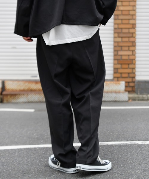 KITH テーパードスラックスパンツ kutir（クティール）の「ワイドテーパードスラックスパンツ