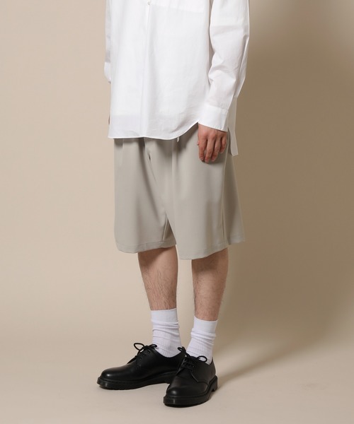 ADAM ET ROPE'（アダムエロペ）の「【CARREMAN】ワイドハーフスラックス〈WEB・一部店舗限定〉（その他パンツ・メンズ・グレー系その他/ブラック/イエロー系その他3・M/L）」の12枚目の写真