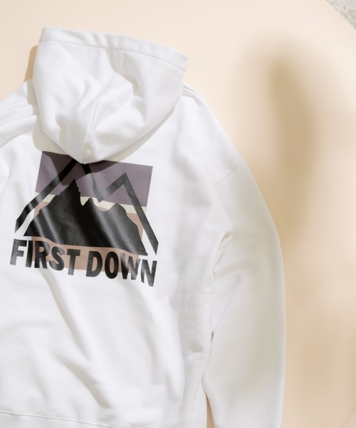 FIRST DOWN（ファーストダウン）の「【FIRST DOWN×JUNRed別注】プルパーカー（パーカー・メンズ・ホワイト/ブラック/ベージュ・M/L）」の2枚目の写真