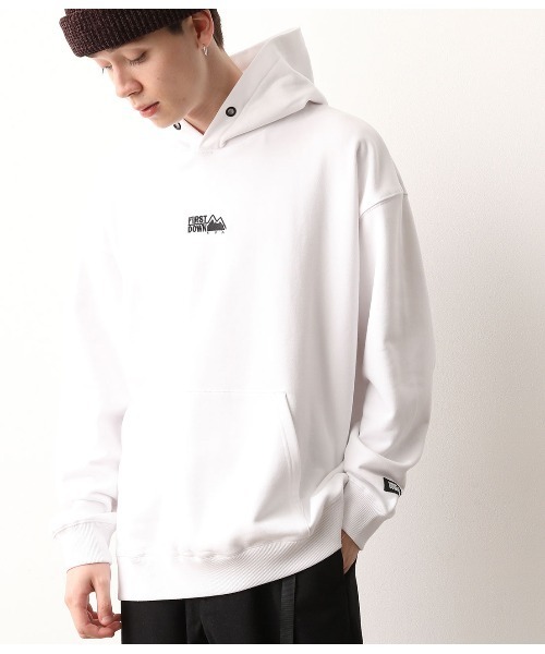 FIRST DOWN（ファーストダウン）の「【FIRST DOWN×JUNRed別注】プルパーカー（パーカー・メンズ・ホワイト/ブラック/ベージュ・M/L）」の7枚目の写真