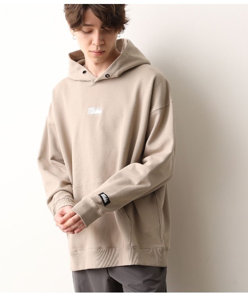 FIRST DOWN（ファーストダウン）の「【FIRST DOWN×JUNRed別注】プルパーカー（パーカー・メンズ・ホワイト/ブラック/ベージュ・M/L）」の17枚目の写真