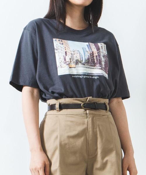 WEGO（ウィゴー）の「WEGO/カラーフォトプリントTシャツ（Tシャツ/カットソー・レディース・ホワイト/スミクロ・SMALL/MEDIUM/LARGE）」の2枚目の写真