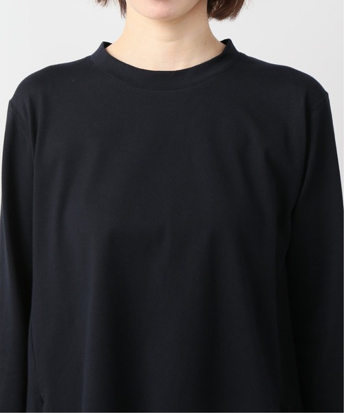 La TOTALITE(ラトータリテ)の「サイドスリットプルオーバー(Tシャツ/カットソー・レディース・チャコールグレー/ブラック/ベージュ/ウッド・FREE)」の11枚目の写真