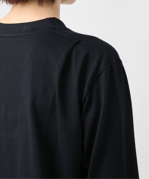 La TOTALITE(ラトータリテ)の「サイドスリットプルオーバー(Tシャツ/カットソー・レディース・チャコールグレー/ブラック/ベージュ/ウッド・FREE)」の13枚目の写真