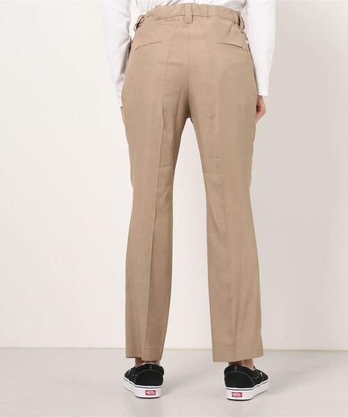 KAZUYUKI KUMAGAI ATTACHMENT(カズユキクマガイアタッチメント)の「VISCOSE TWILL STRAIGHT FIT TROUSERS(スラックス・メンズ・ブラック/ベージュ・3/1/2)」の10枚目の写真