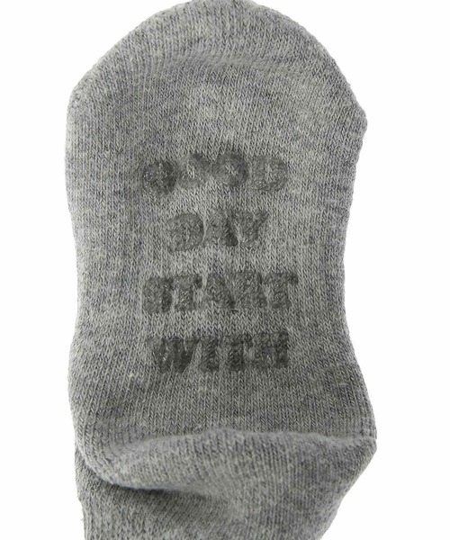 FRUIT OF THE LOOM（フルーツオブザルーム）の「【FRUIT OF THE LOOM】【KIDS】無地マルチ３P/クォーター丈ソックス/キッズ/3足セット（ソックス/靴下・キッズ・マルチ・13cm-15cm/16cm-18cm）」の5枚目の写真