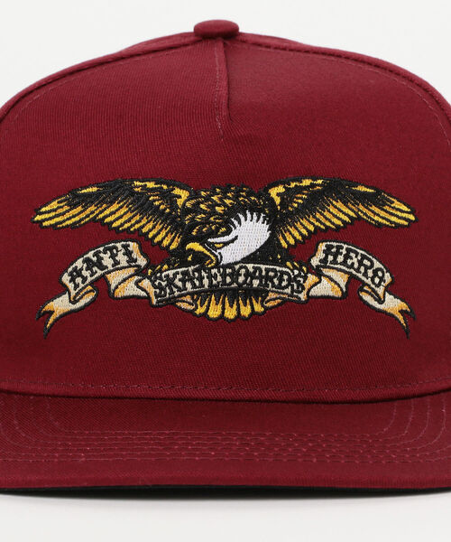BEAMS（ビームス）の「ANTI HERO / Basic Eagle Snap Back Cap Red（キャップ・メンズ・ワイン・ONE SIZE）」の4枚目の写真