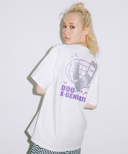 X-girl（エックスガール）の「MOBILE PHONE S/S TEE（Tシャツ/カットソー・レディース・ホワイト/ブラック/ブルー・S/M/L/XL）」の2枚目の写真