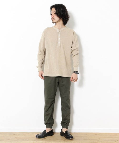 URBAN RESEARCH Sonny Label(アーバンリサーチサニーレーベル)の「ピグメントワッフルヘンリーロングスリーブTシャツ(Tシャツ/カットソー・メンズ・ネイビー/ベージュ/オフホワイト・MEDIUM/LARGE)」の8枚目の写真