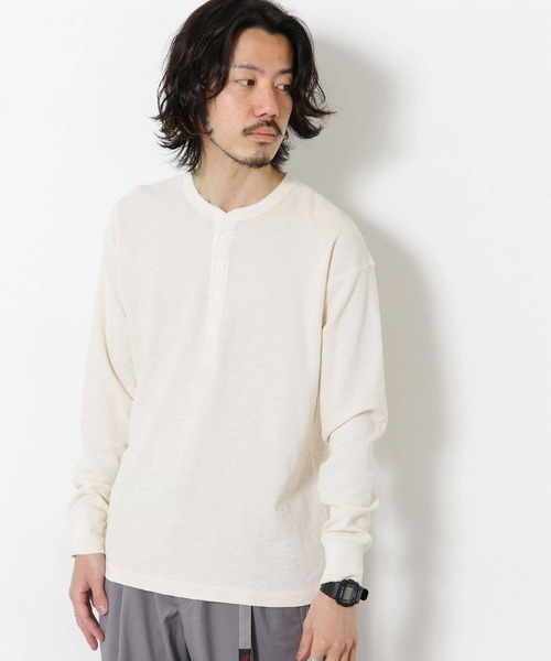 URBAN RESEARCH Sonny Label(アーバンリサーチサニーレーベル)の「ピグメントワッフルヘンリーロングスリーブTシャツ(Tシャツ/カットソー・メンズ・ネイビー/ベージュ/オフホワイト・MEDIUM/LARGE)」の4枚目の写真