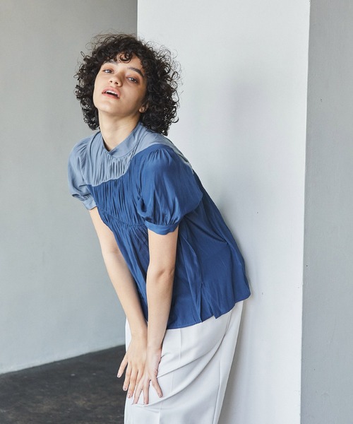 UNITED TOKYO（ユナイテッドトウキョウ）の「スラッシュシャーリングブラウス（シャツ/ブラウス・レディース・ブラック/ホワイト/ブルー・FREE）」の22枚目の写真