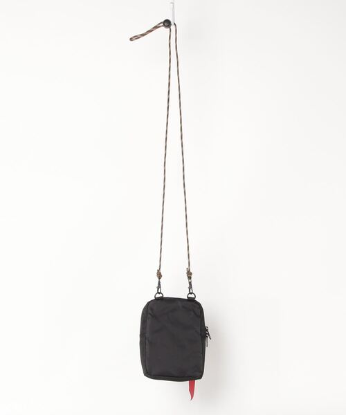 Alpha Industries（アルファインダストリーズ）の「【ユニセックス】コーデュラ ポケットサコッシュ ポーチ（ショルダーバッグ・メンズ・ブラック/グリーン/マルチ/グレー・FREE）」の18枚目の写真