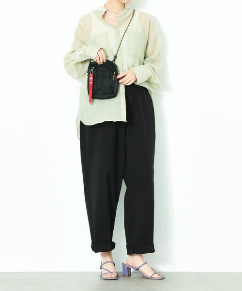 Alpha Industries（アルファインダストリーズ）の「【ユニセックス】コーデュラ ポケットサコッシュ ポーチ（ショルダーバッグ・メンズ・ブラック/グリーン/マルチ/グレー・FREE）」の2枚目の写真