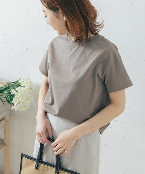 URBAN RESEARCH ROSSO（アーバンリサーチロッソ）の「【一部WEB限定カラー】ウルティマコットンTシャツ（Tシャツ/カットソー・レディース・ネイビー/オフホワイト/モカ/ライトベージュ・FREE）」の2枚目の写真