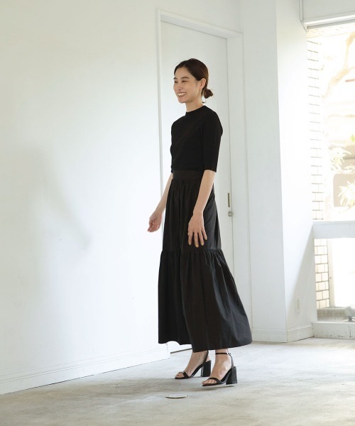 marjour（マージュール）の「MONOTONE TIERED SKIRT（スカート・レディース・ブラック/オフホワイト/ホワイト系・MEDIUM/MEDIUM/TALL）」の7枚目の写真