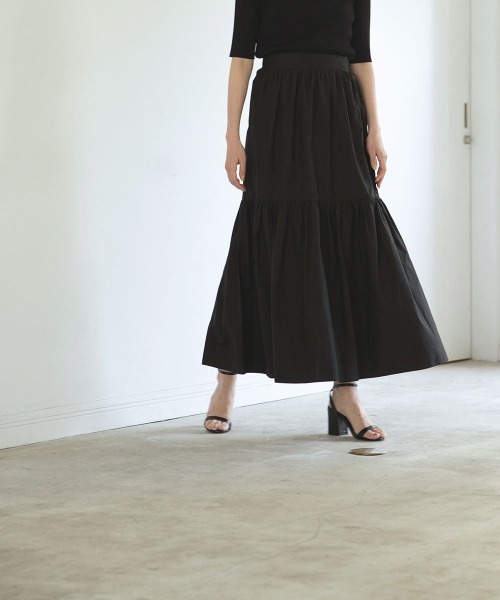 marjour（マージュール）の「MONOTONE TIERED SKIRT（スカート・レディース・ブラック/オフホワイト/ホワイト系・MEDIUM/MEDIUM/TALL）」の11枚目の写真