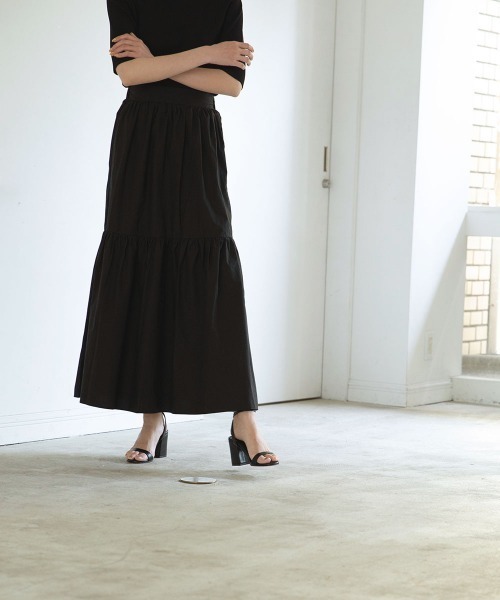marjour（マージュール）の「MONOTONE TIERED SKIRT（スカート・レディース・ブラック/オフホワイト/ホワイト系・MEDIUM/MEDIUM/TALL）」の12枚目の写真