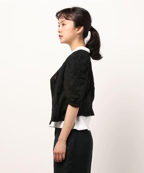 Cheek（チーク）の「ストレッチレース前あきブラウス（カーディガン/ボレロ・レディース・アイボリー/オフホワイト/ブラック・MEDIUM）」の4枚目の写真