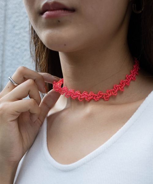 X-girl（エックスガール）の「BEADED CHOKER（チョーカー・レディース・ブラウン/ピンク/ライトパープル・ONE SIZE）」の3枚目の写真