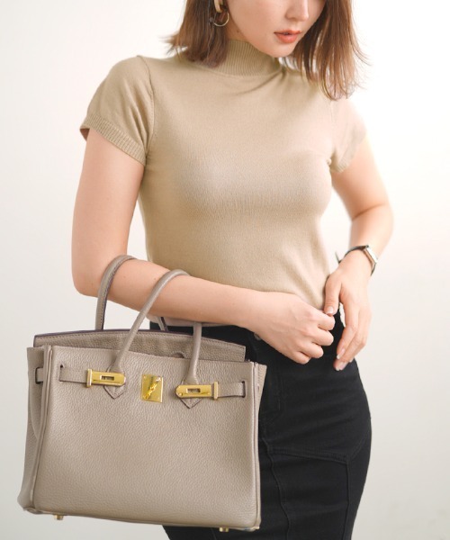 Futier land(フューティアランド)の「マシュマロタッチサマーニットトップス(Tシャツ/カットソー・レディース・ホワイト/ブラック/パープル/グリーン系その他/サーモンピンク/ピンク系その他/ライトブルー/グレイッシュベージュ/モカ/グリーン/ワインレッド/オリーブ・SMALL/MEDIUM/LARGE/X-LARGE)」の5枚目の写真