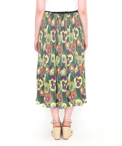 Design Tshirts Store graniph（デザイン　ティーシャツ　ストア　グラニフ）の「ブルーミングパンジー｜ソフトプリーツスカート（スカート・レディース・グリーン・FREE）」の3枚目の写真