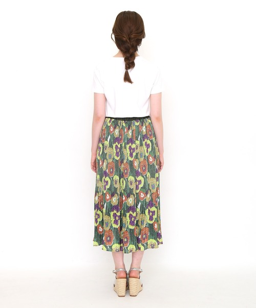 Design Tshirts Store graniph（デザイン　ティーシャツ　ストア　グラニフ）の「ブルーミングパンジー｜ソフトプリーツスカート（スカート・レディース・グリーン・FREE）」の6枚目の写真