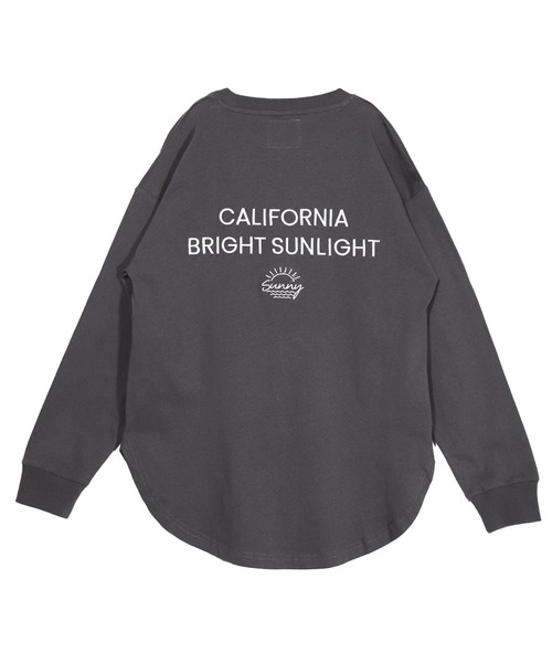 UNDERWRAPS（アンダーラップス）の「【KID'S】バリエーション刺繍ロンT (M3)（Tシャツ/カットソー・キッズ・ホワイト/ブラック/パープル/イエロー/グリーン/ホワイト系その他2/ブラック系その他2/グリーン系その他2/カーキ/ベージュ/チャコールグレー・120/130/140/150/160）」の19枚目の写真