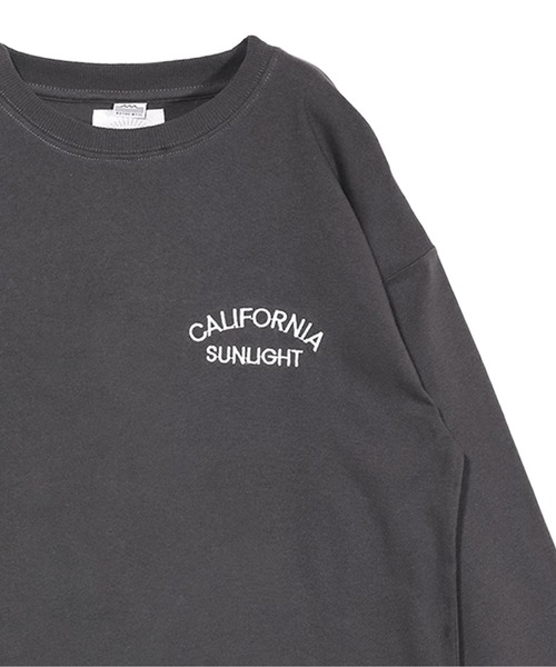 UNDERWRAPS（アンダーラップス）の「【KID'S】バリエーション刺繍ロンT (M3)（Tシャツ/カットソー・キッズ・ホワイト/ブラック/パープル/イエロー/グリーン/ホワイト系その他2/ブラック系その他2/グリーン系その他2/カーキ/ベージュ/チャコールグレー・120/130/140/150/160）」の20枚目の写真