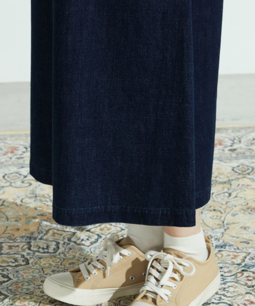 ONIGIRI（オニギリ）の「デニムジャンスカ（ジャンパースカート・レディース・ネイビー・MEDIUM/LARGE）」の12枚目の写真