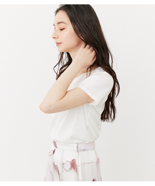 rienda(リエンダ)の「Cheri刺繍Tシャツ(Tシャツ/カットソー・レディース・ホワイト/ブラック/ライトブラウン・FREE)」の8枚目の写真