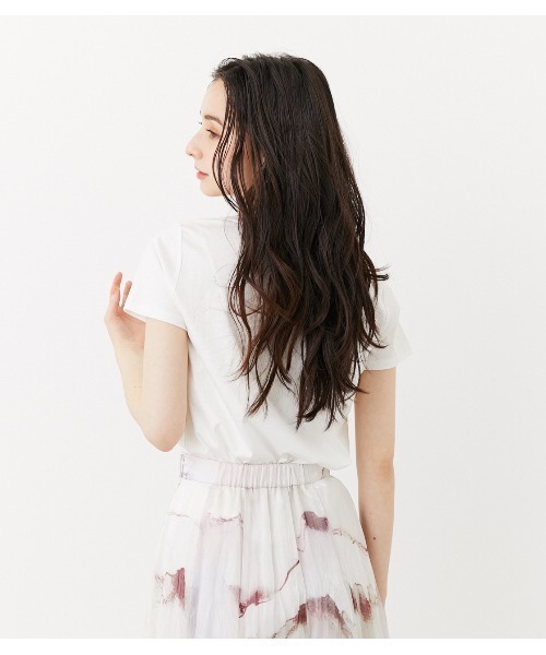 rienda(リエンダ)の「Cheri刺繍Tシャツ(Tシャツ/カットソー・レディース・ホワイト/ブラック/ライトブラウン・FREE)」の21枚目の写真