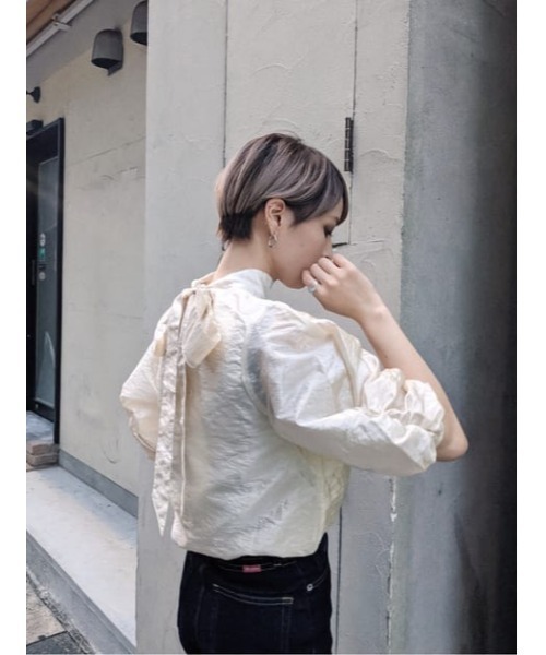 SLY（スライ）の「BACK RIBBON BL/バックリボンブラウス（シャツ/ブラウス・レディース・ブラウン/ベージュ・FREE）」の20枚目の写真