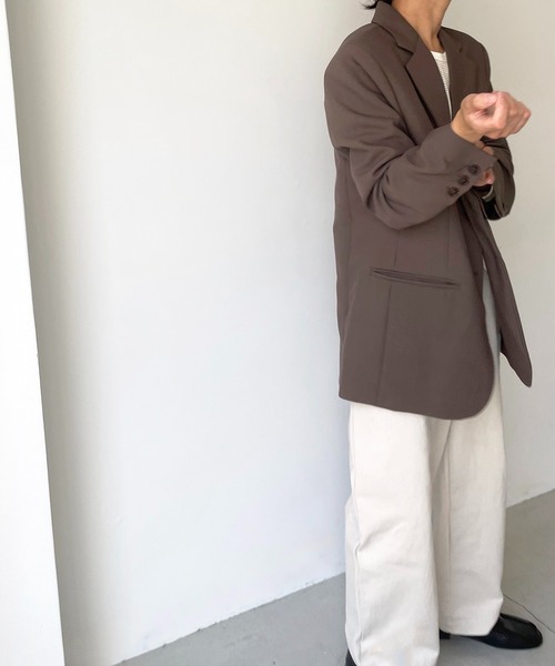 CANAL JEAN(キャナルジーン)の「via j(ヴィアジェイ) テーラードジャケット(テーラードジャケット・レディース・ブラウン/チャコールグレー・ONE SIZE)」の4枚目の写真