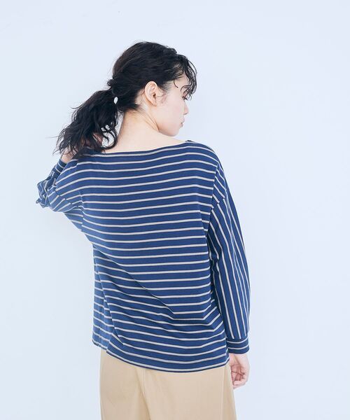 NIMES（ニーム）の「サイドスリットボーダープルオーバー（Tシャツ/カットソー・レディース・ホワイト/ブラック/ネイビー/ブルー・F）」の9枚目の写真