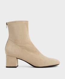 CHARLES & KEITH（チャールズ & キース）の「【販売終了】ブロックヒールアンクルブーツ / Block Heel Ankle Boots（ブーツ・レディース）」
