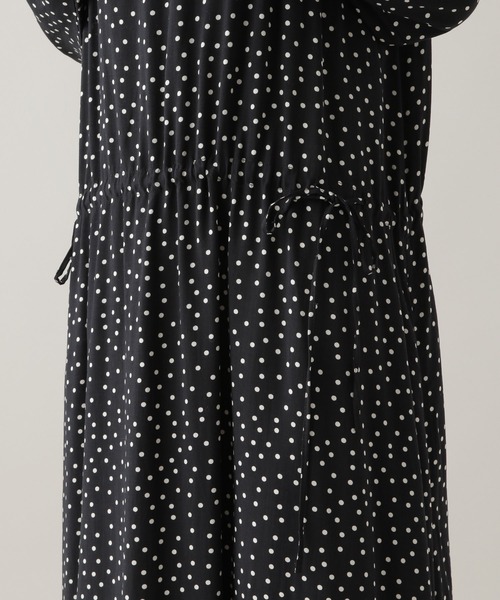 studio CLIP(スタディオクリップ)の「《Natural by studio CLIP》レーヨンドットドロストワンピース(ワンピース・レディース・ブラウン/ブラック・FREE)」の14枚目の写真