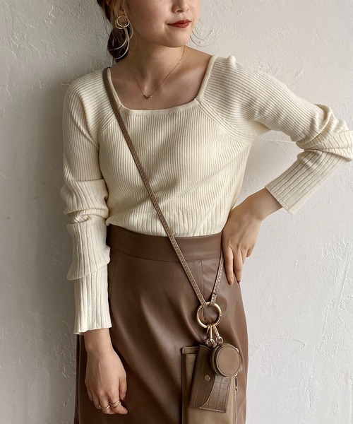 CAPRICIEUX LE'MAGE（カプリシューレマージュ）の「2WAYスクエアリブプルオーバー（ニット/セーター・レディース・ブラック/ブラウン/オフホワイト/グレイッシュベージュ・FREE）」の16枚目の写真