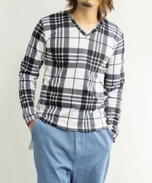 SKKONE（スコーネ）の「ヘリンボーン柄フクレジャガード グレンチェックプリント Vネック ロングスリーブTシャツ（Tシャツ/カットソー・メンズ）」