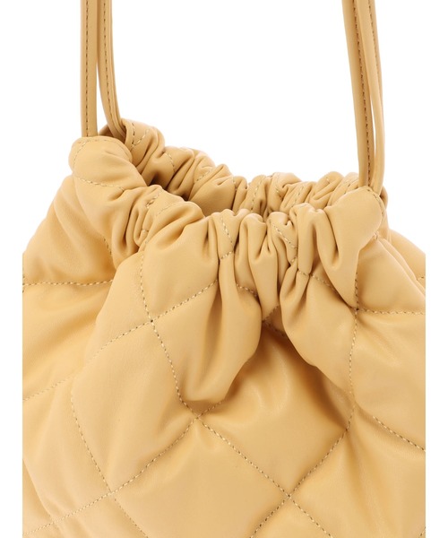 Green Parks(グリーンパークス)の「・キルティング巾着ショルダーバッグ*(ショルダーバッグ・レディース・グリーン/イエロー/グレイッシュベージュ/アイボリー・FREE)」の11枚目の写真