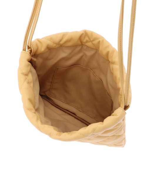 Green Parks(グリーンパークス)の「・キルティング巾着ショルダーバッグ*(ショルダーバッグ・レディース・グリーン/イエロー/グレイッシュベージュ/アイボリー・FREE)」の8枚目の写真