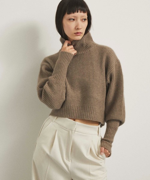 CITY TOKYO（シティトウキョウ）の「ラクーンクロップドタートルネックニットトップ（ニット/セーター・レディース・ベージュ/グレー/ライトブルーグレー/ブラック・FREE）」の12枚目の写真