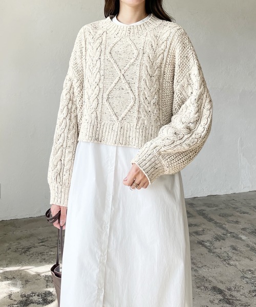 LIAN（リアン）の「【yuiさんコラボ】ミックスカラーケーブルニット（ニット/セーター・レディース・ベージュ/オートミール・FREE）」の5枚目の写真