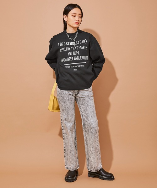 ADAM ET ROPE'(アダムエロペ)の「【ARTEMIO directed by SKIN】ジャカードニットプルオーバー(ニット/セーター・レディース・ブラック/グレー・FREE)」の15枚目の写真