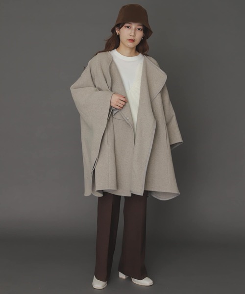 SENSE OF PLACE by URBAN RESEARCH（センスオブプレイスバイアーバンリサーチ）の「コクーンスリーブVネックセーター（ニット/セーター・レディース・ライトブルー/ブラック/レッド/アイボリー・ONE）」の16枚目の写真