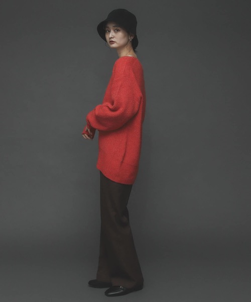 SENSE OF PLACE by URBAN RESEARCH（センスオブプレイスバイアーバンリサーチ）の「コクーンスリーブVネックセーター（ニット/セーター・レディース・ライトブルー/ブラック/レッド/アイボリー・ONE）」の14枚目の写真