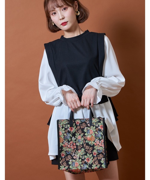 Cookie Chocolate（クッキーチョコレート）の「ゴブランスクエアトートバッグ（ショルダーバッグ・レディース・ブラック・FREE）」の4枚目の写真