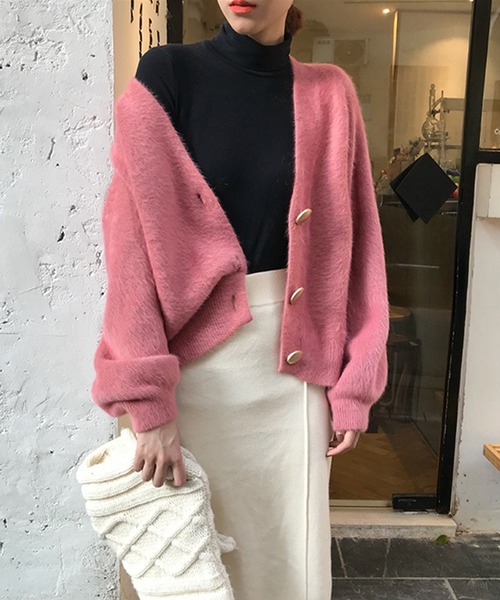 Jasmine Grandiflorum（ジャスミングランディフローラム）の「【Jasmine】シャギーニットVネックカーディガン（カーディガン/ボレロ・レディース・ホワイト/カーキ/ピンク/スモークピンク/グリーン・FREE）」の6枚目の写真